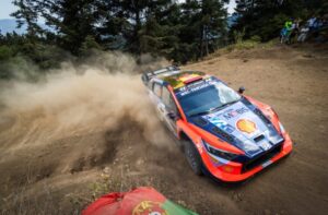WRC Acropolis: Ott Tanak infiamma la leadership